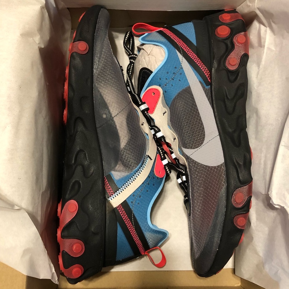 Nike React Element 87 (blue/red chill)